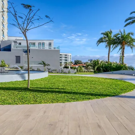 Acqua Blue 5l, A In Madeira Apartment *