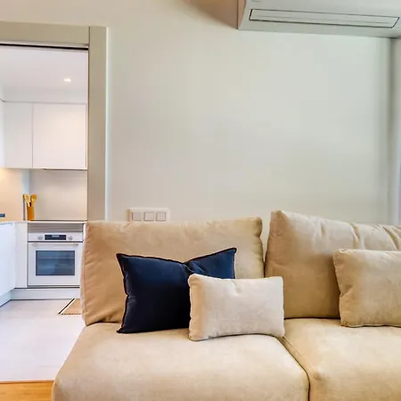 Acqua Blue 5l, A In Madeira Apartment