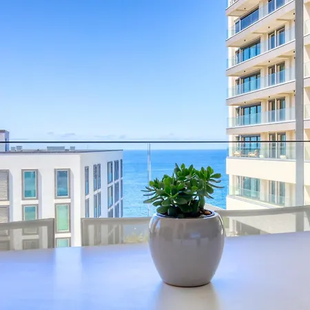 Apartment Acqua Blue 5l, A In Madeira